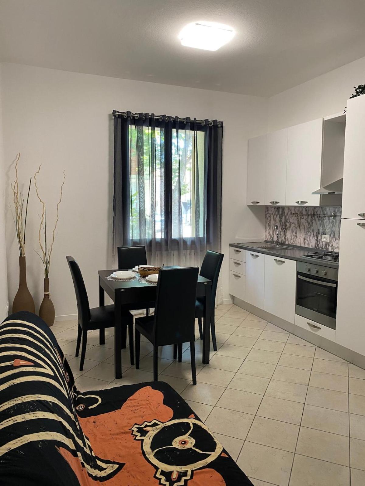 Ampio Appartamento In Posizione Strategica Rimini Exterior foto