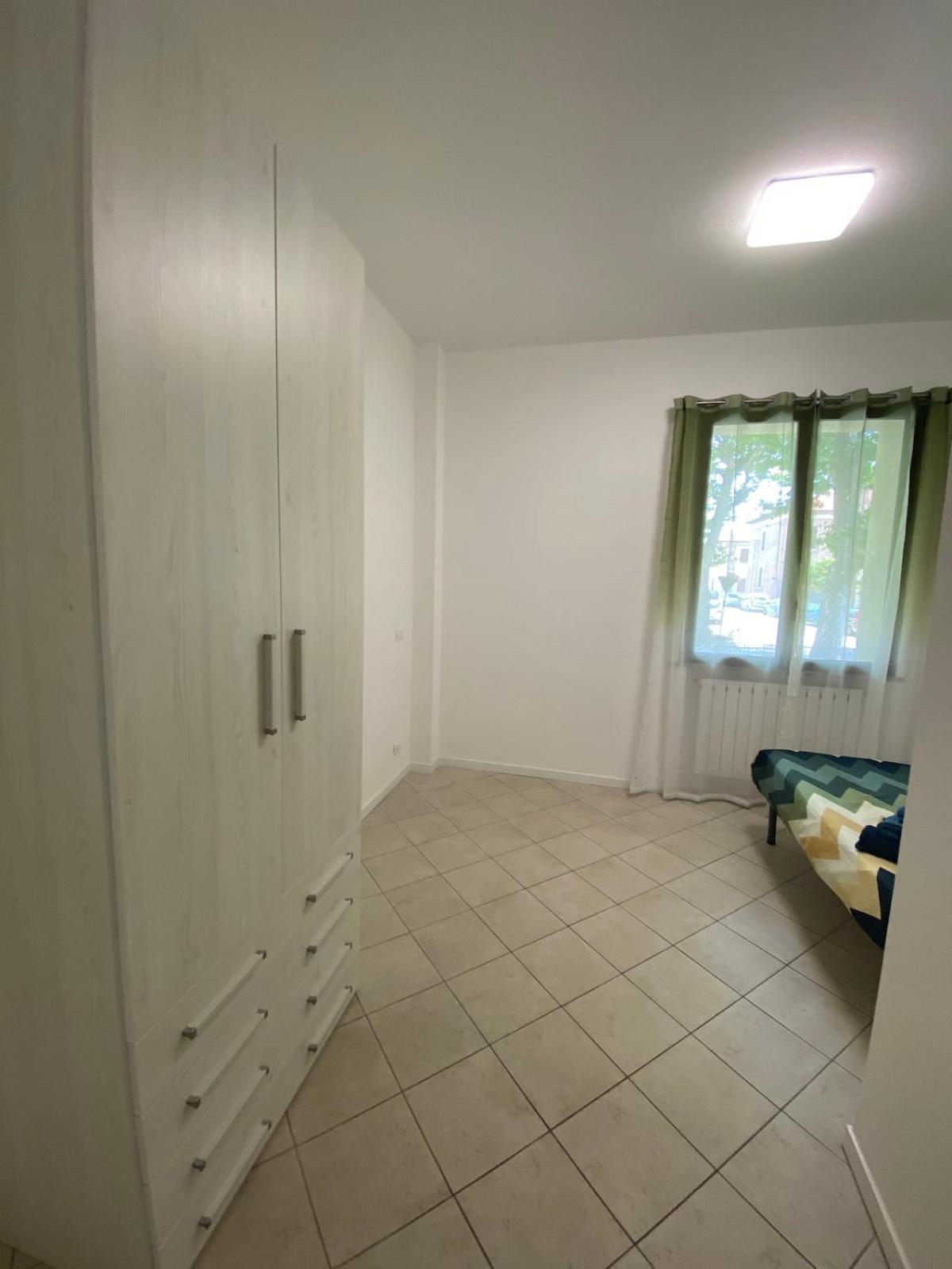 Ampio Appartamento In Posizione Strategica Rimini Exterior foto
